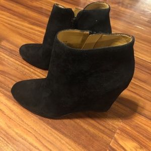 Nine west Nwriguma ( Black ) size 6 ankle boots